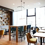 Hotel Hampton By Hilton Tivoli
