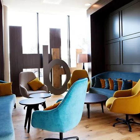 Hampton By Hilton Tivoli Hotel