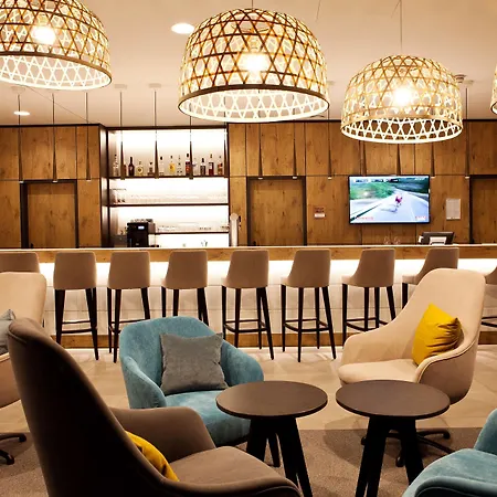 Hotel Hampton By Hilton Tivoli