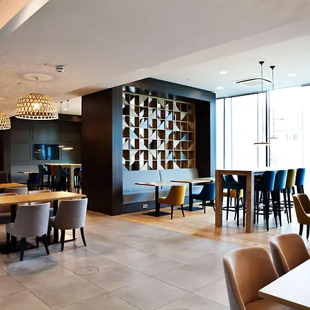 Ξενοδοχείο Hampton By Hilton Tivoli 3*