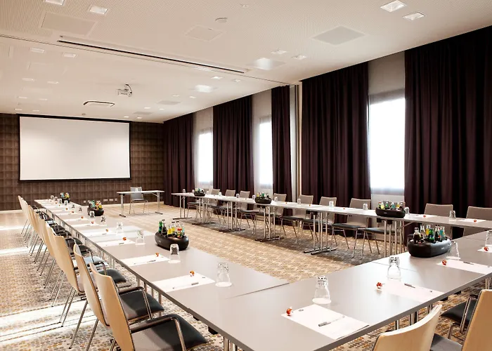 Hampton By Hilton Tivoli